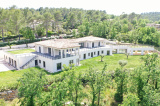 https://0501.nccdn.net/4_2/000/000/038/2d3/Domaine-de-terre-blanche-property-C02.JPG